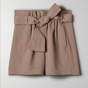 Aritzia Wilfred paper bag shorts